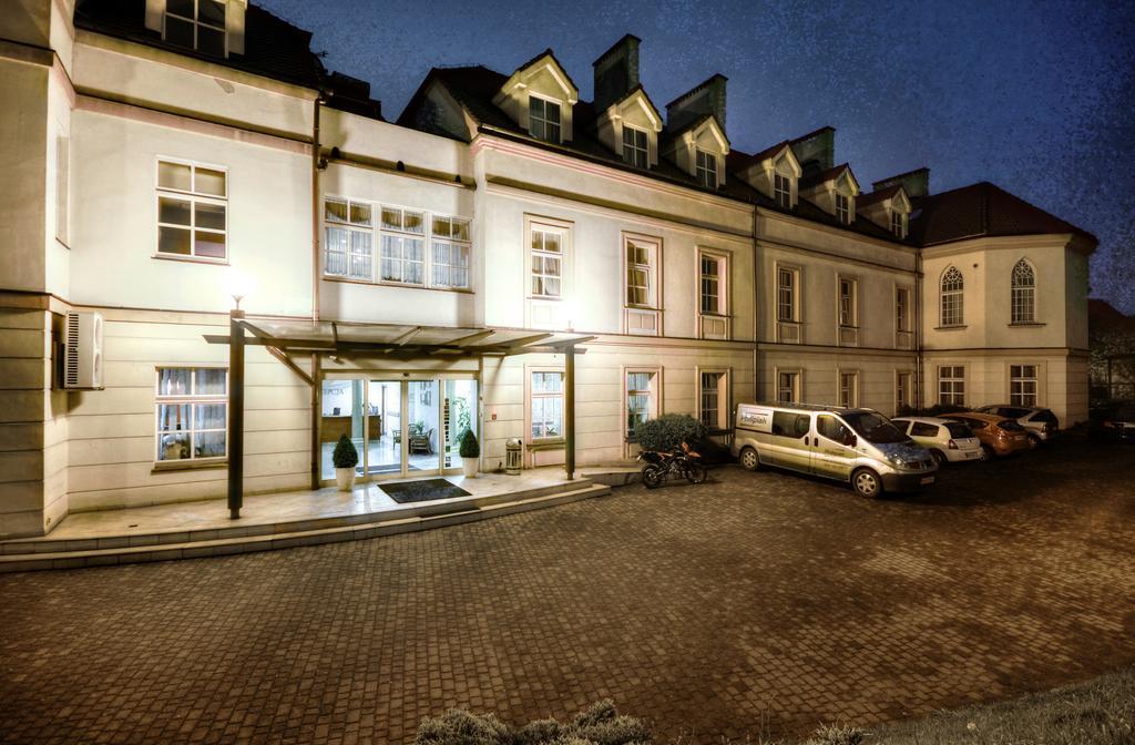 Hotel Calisia Kaliszki المظهر الخارجي الصورة