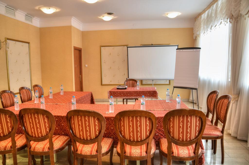Hotel Calisia Kaliszki المظهر الخارجي الصورة