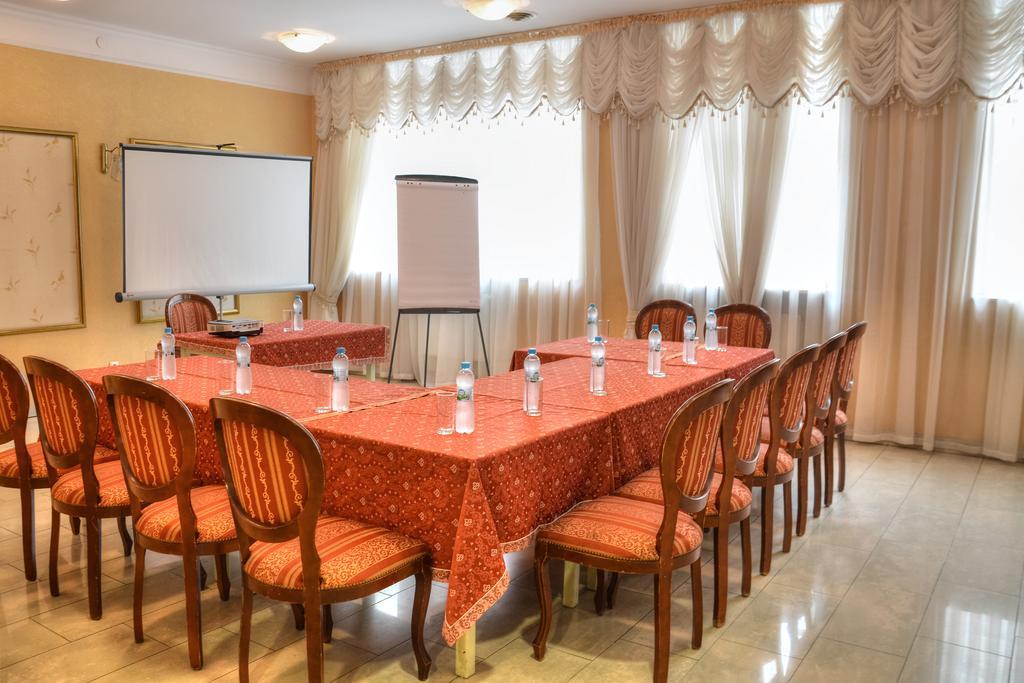 Hotel Calisia Kaliszki المظهر الخارجي الصورة