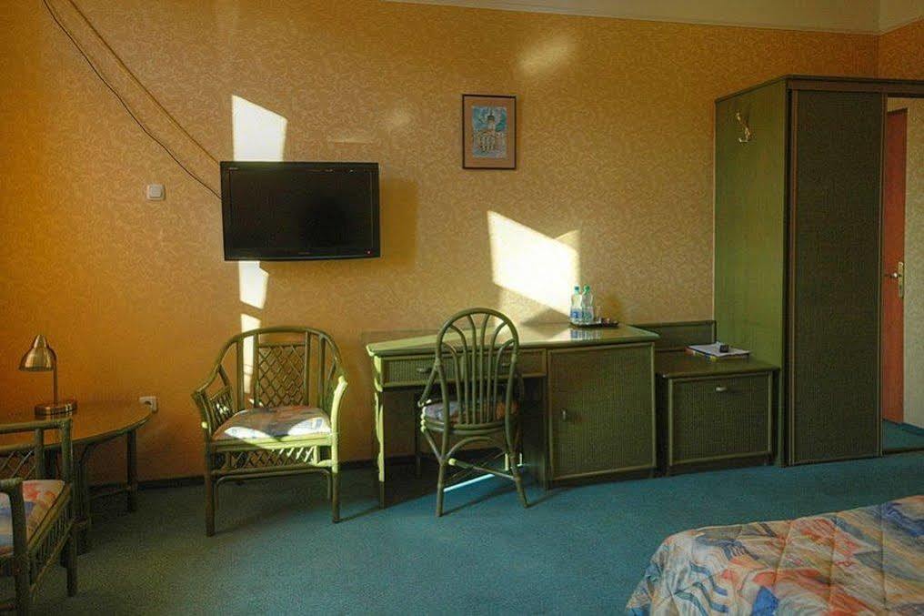 Hotel Calisia Kaliszki المظهر الخارجي الصورة